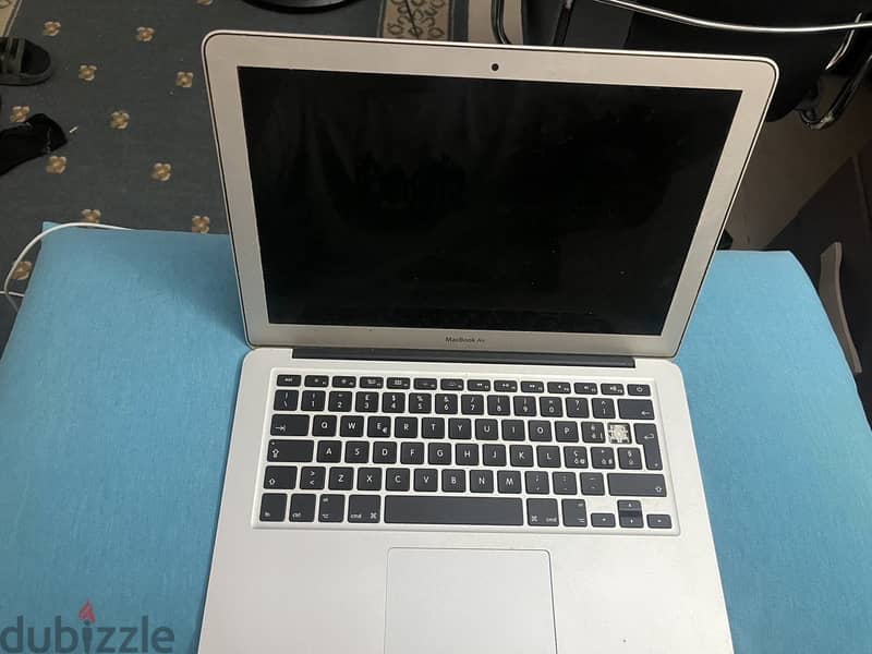 MacBook 1