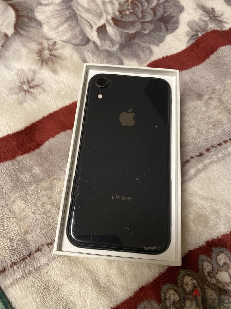 Apple - iPhone XR 3