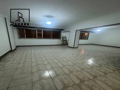 Office for rent 120 sqm in Sheraton Floor 1 near Al-Nassajoon and Salah Salem