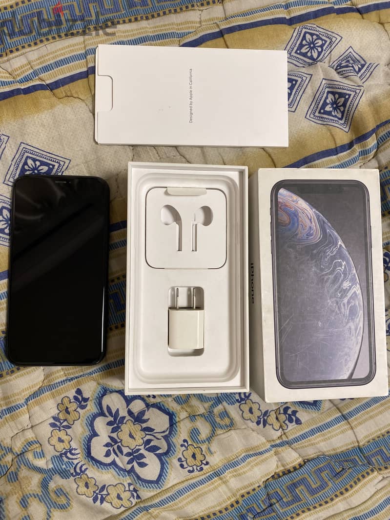 Apple - iPhone XR 1