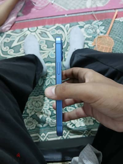 Apple - iPhone 13