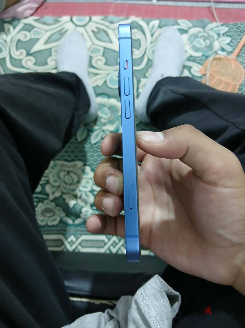 Apple - iPhone 13 5