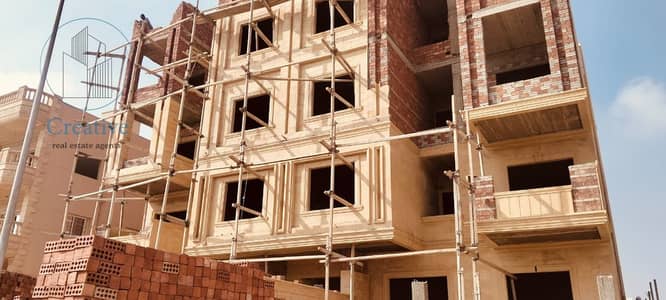 Apartment for sale with immediate delivery, featuring a practical layout suitable for family living and investment, a front-facing unit