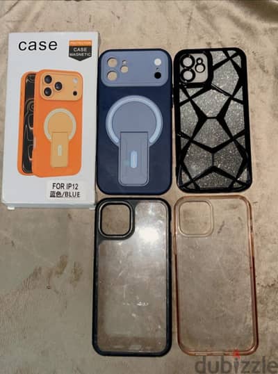 كفرات iPhone 12 فيهم اتنين مستخدموش قبل كدة