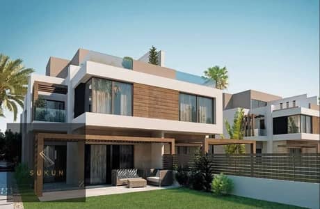 زا كراون بالم هيلز تاون هاوس كورنر فيو اهرامات مع حمام سباحه و مساحه لاسانسير وفي اعاده تصميم بتصميمات مميزه كلمني دلوقتي الحق فرصه قويه للسكن او استث