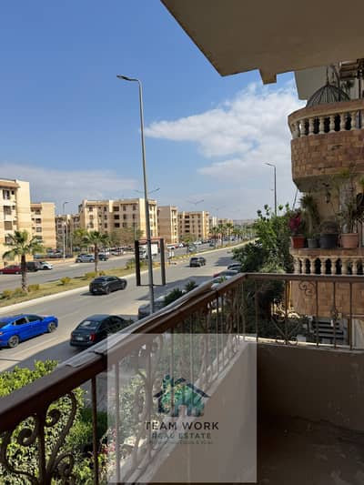 Apartment for sale in Sheikh Zayed, 7th District, prime location on the main street