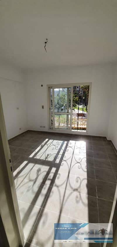 Ground floor apartment with garden for rent in Al Rehab 2   133 sq m + 87 sq m garden   Special finishes   Includes a kitchen   Ready for immedi