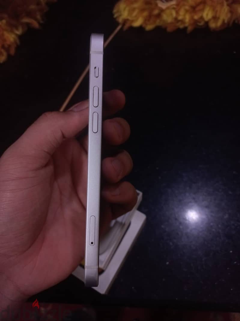 Apple - iPhone 12 2