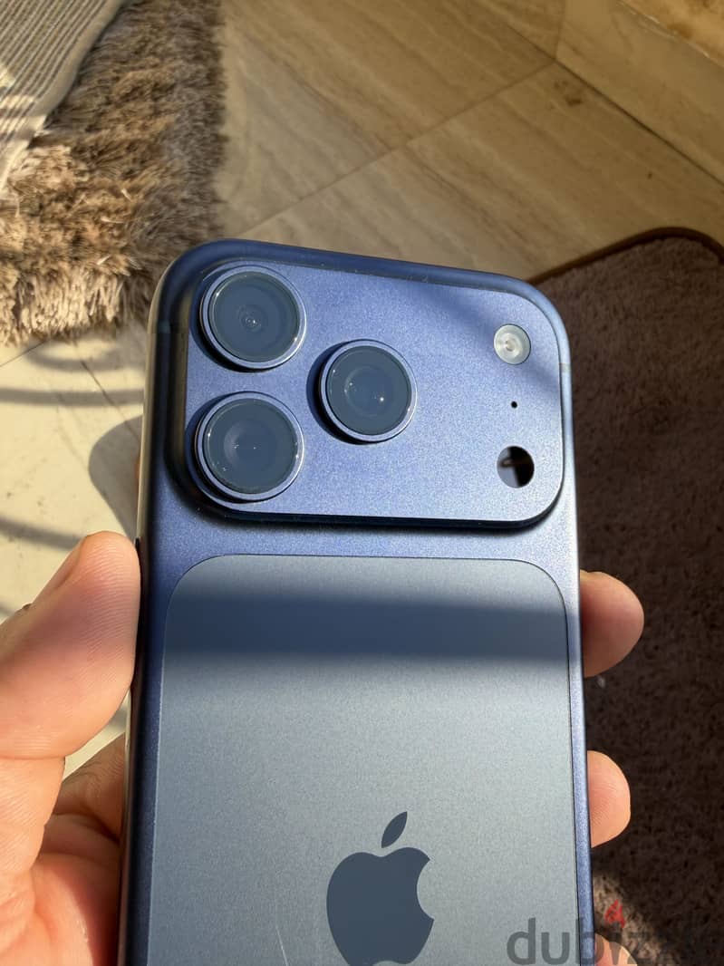 Apple - iPhone 17 Pro 7