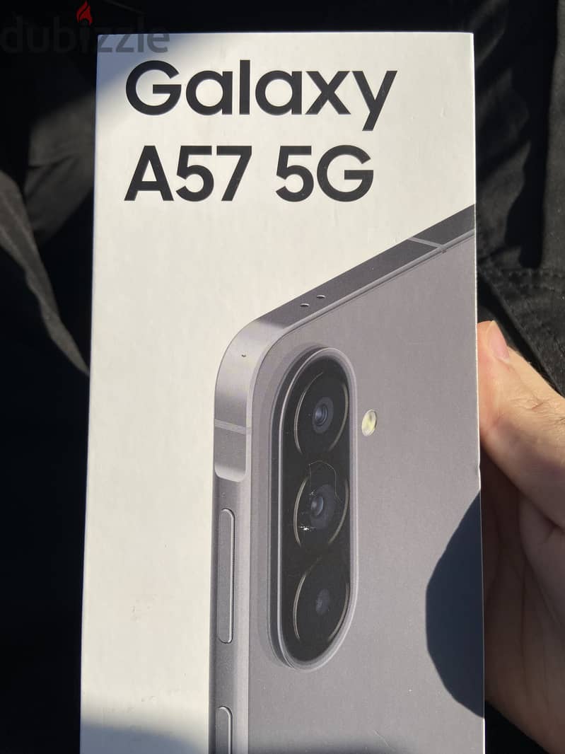 Samsung A57 512GB  12G RAM 3