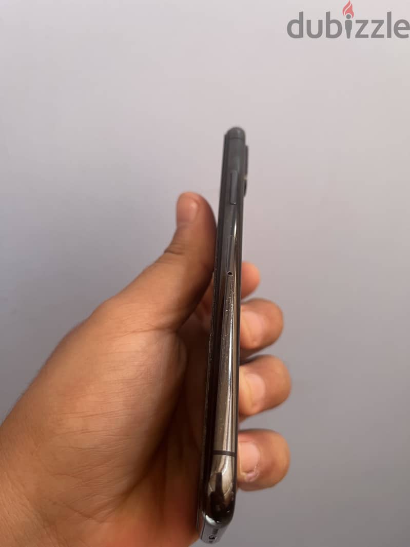 Apple - iPhone XS 4