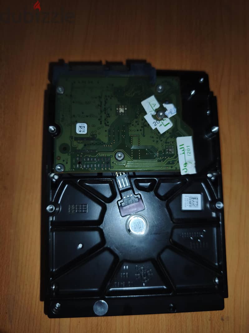 250GB hard disk drive (HDD) 1