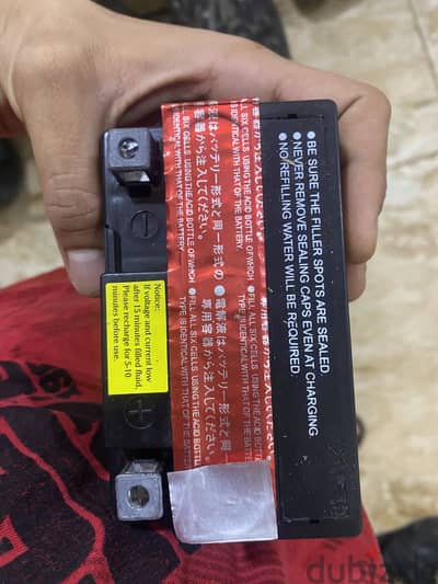 بطارية موتوسيكل وبيتش باجي 12V 5Ah جديدة بالكرتونة (YTX5L-BS