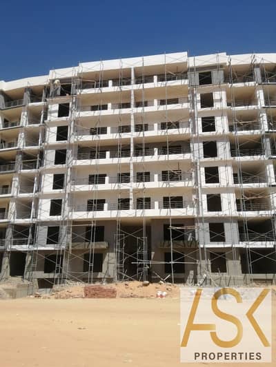 Immediate delivery of a luxury apartment in Rhodes Compound, New Administrative Capital, near the Green River