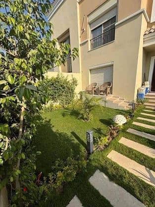 أرضي بجاردن استلام فوري متشطبة بالتكييفات والمطابخ في أرقي كمبوند من أورا بيراميدز هيلز بالقرب من الخمائل ونيو جيزة