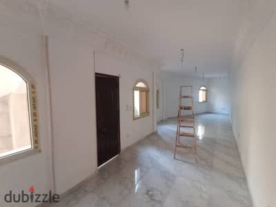Basement with Private Garden for Rent – Sheikh Zayed, District 9  - Total Area: 400 sqm - Net Basement Area: 170 sqm - 3 Bedrooms - 1 Bathroom - Kitchen - Close to all services and amenities.