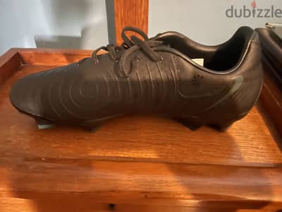 Nike Dx Academy mens Soccer Shoes / Size : 40.5