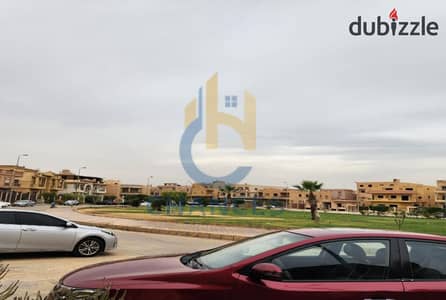 دوبلكس  للبيع في شرق الأكاديمية  بالتجمع - اتجاه بحري -بفيو مميز على شارع و وايد جاردن