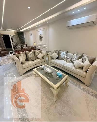 شقـة فندقيـه /250 م فـالورى النقـل والهندســة بـ سموحة