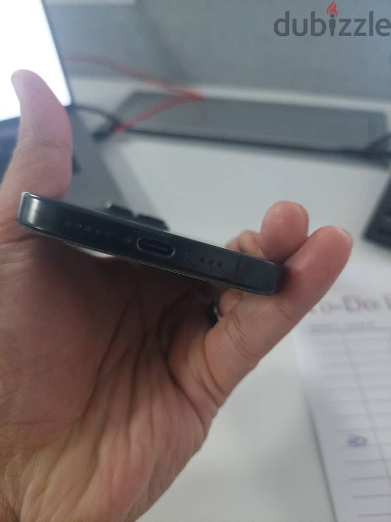 Apple - iPhone 16 Pro 2