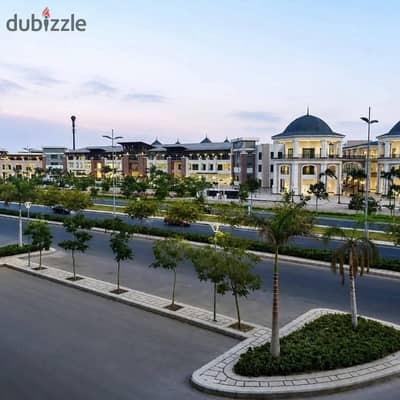 شقه لقطه للبيع في مدينتي 200م امام all season park