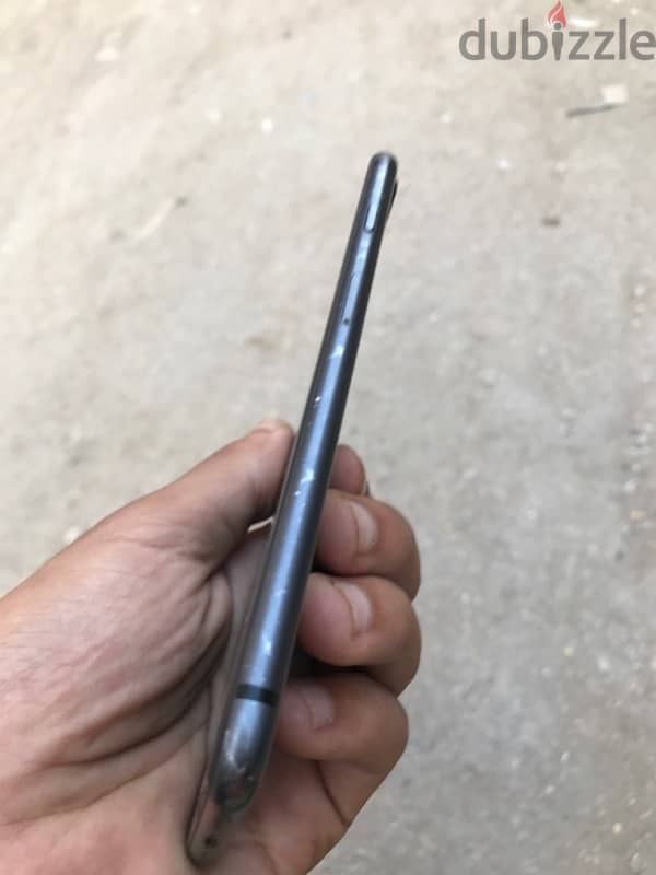 iPhone 8 Plus 2