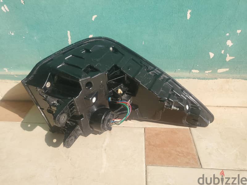 فانوس خلفي mgrx5 plus جمب يمين 2