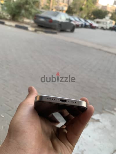 آبل - آيفون 15 برو