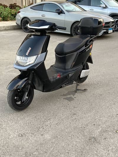 Galaxy electric scooter