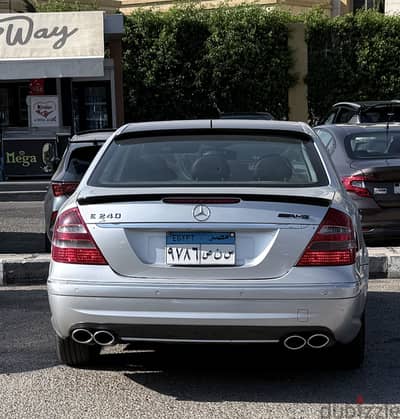مرسيدس  e240 AMG