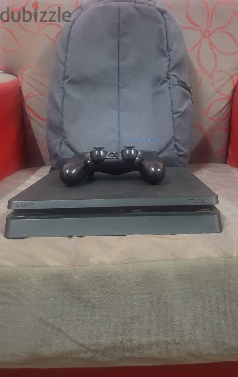 Playstation 4 slim 1