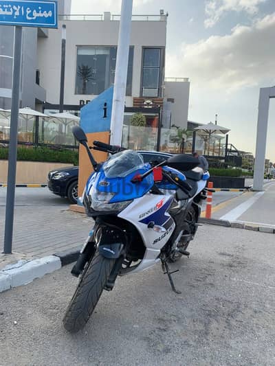 Suzuki Gixxer 250 Sf