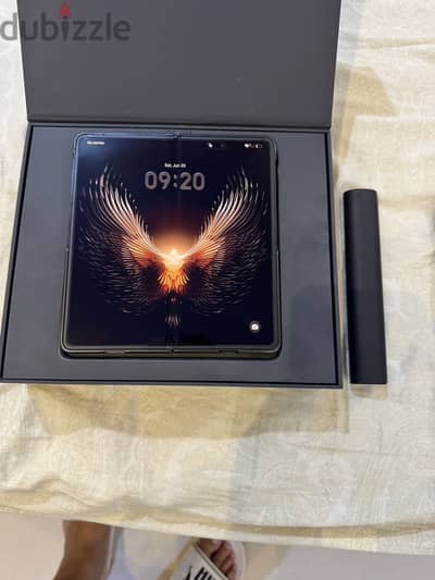 للبيع HONOR Magic V3 الأخضر كالجديد- قابل للطي- مع قلم أونر للبيع HONOR Magic V3 الأخضر كالجديد- قابل للطي- مع قلم أونر