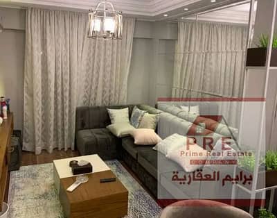 شقه للبيع ف محرم بيك فيو مفتوح و مميز - 170م