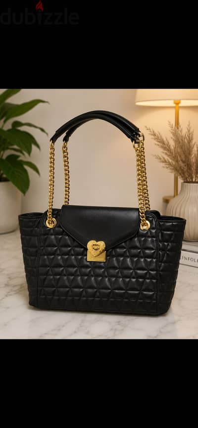 Love Moschino
