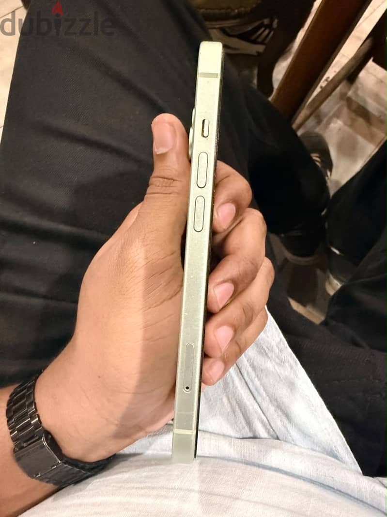 iPhone 15 5