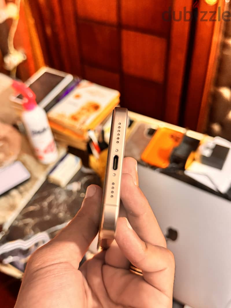 Apple - iPhone 16 Pro Max 1