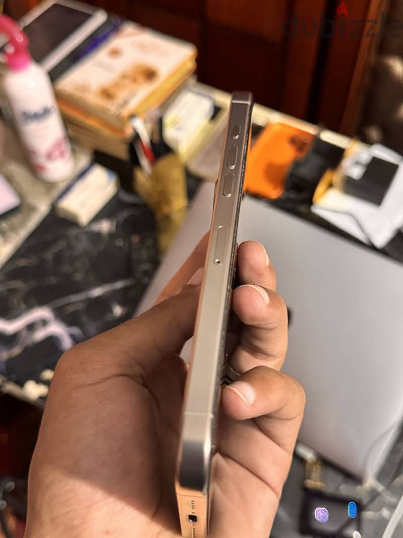 Apple - iPhone 16 Pro Max 3