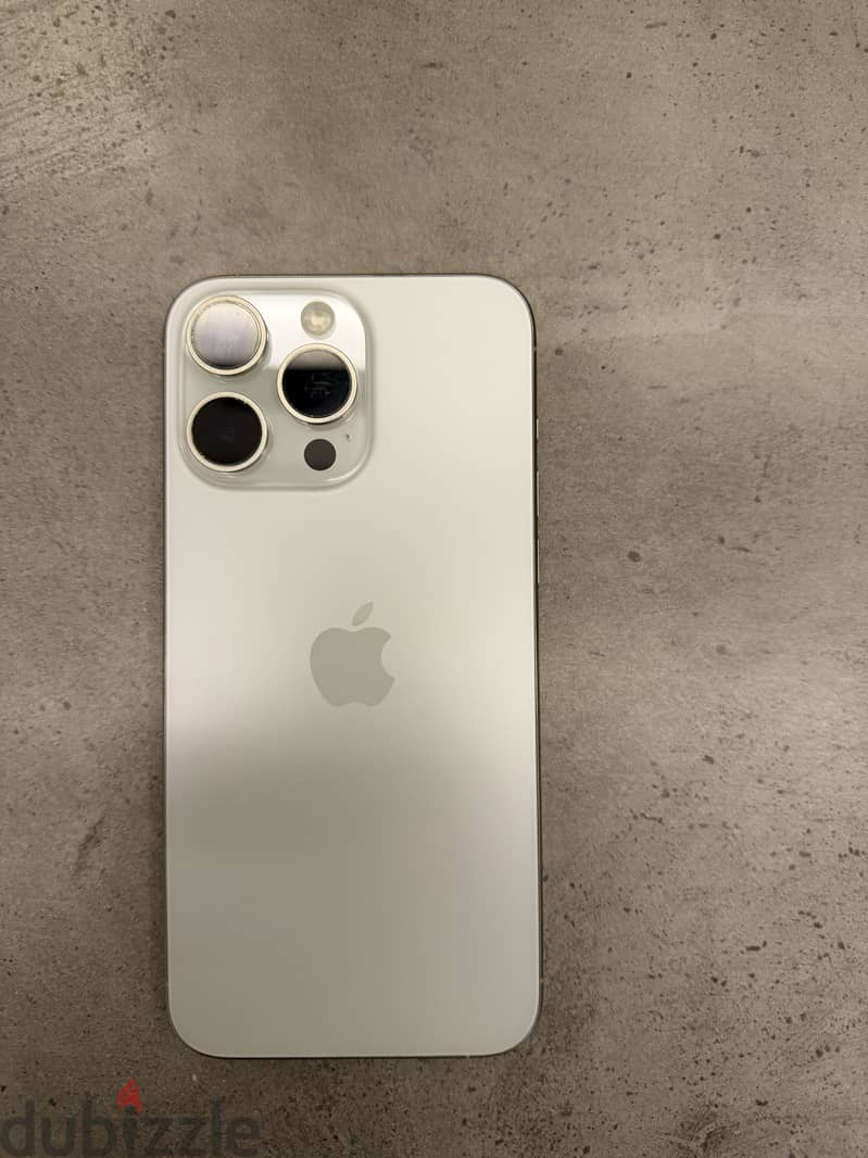 Apple - iPhone 15 Pro Max 1