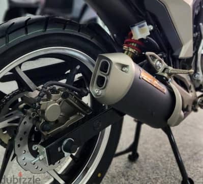 شكمان  z  250  كامل كسر زيرو ملين عليه بس