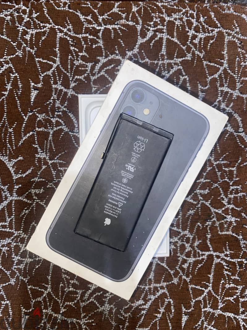 Apple - iPhone 11 1