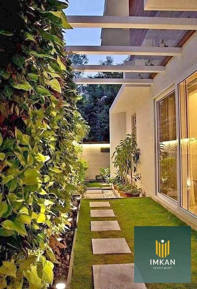 Townhouse for sale in Mostakbal City (Scenes Compound)—near Bloomfields (Tatweer Misr). Features a 30% discount for cash payments and a 10-year instal