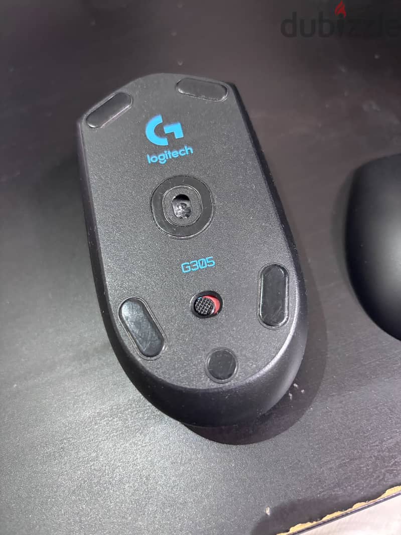 Logitech G305 Black Lightspeed Wireless Gaming Mouse 3