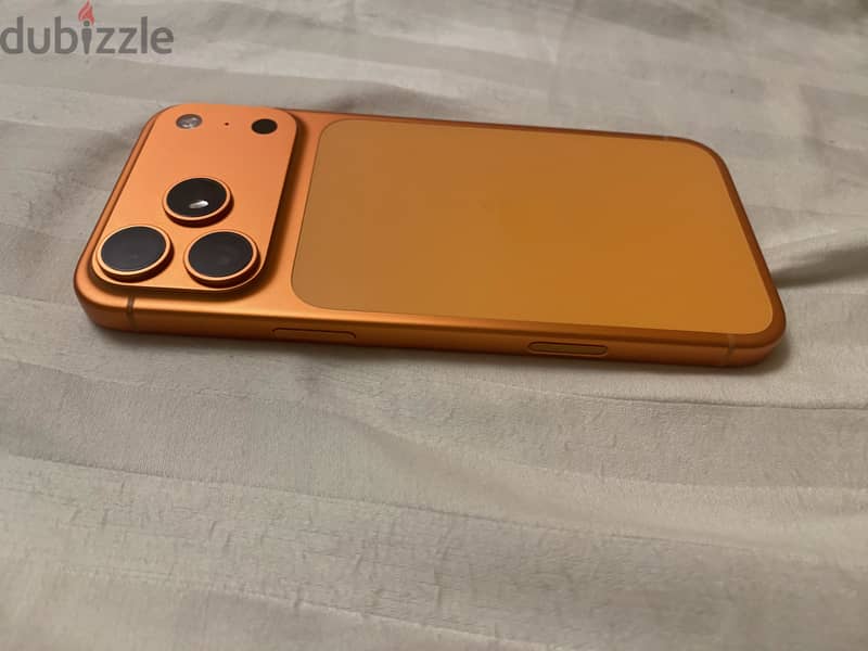 Apple - iPhone 17 Pro Max 1