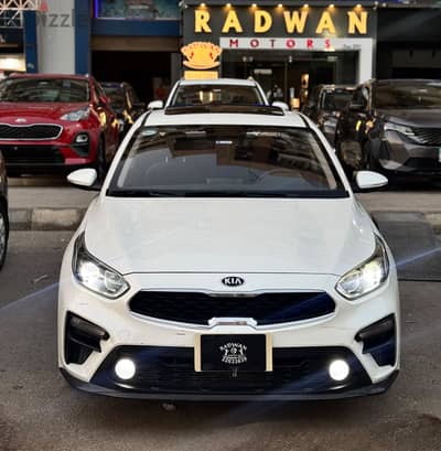 جراند سيراتو نقداً او بالتقسيط بحاله شاذه فابريكه Kia Cerato 2019