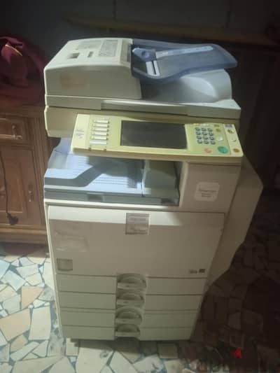 ماكينه تصوير مستندات