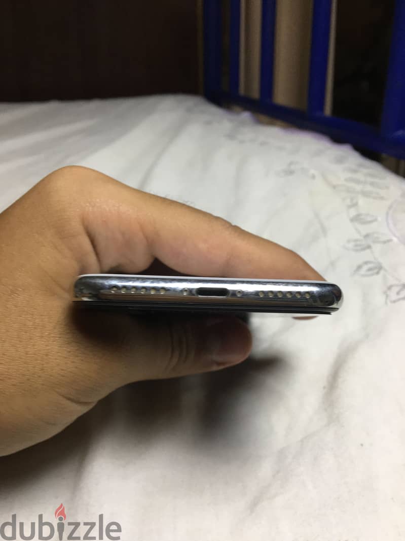 Apple - iPhone X 1