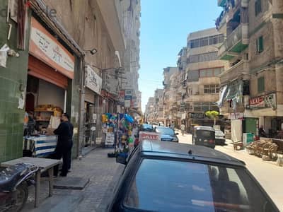 للبيع محل تجاري بموقع مميز في السيوف