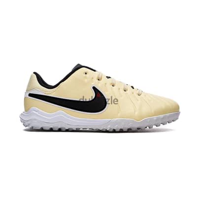 Nike tempo legend academy for defenders and midfielder