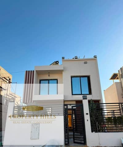 Villa for sale at the old price with a view of the Pyramids Immediate delivery